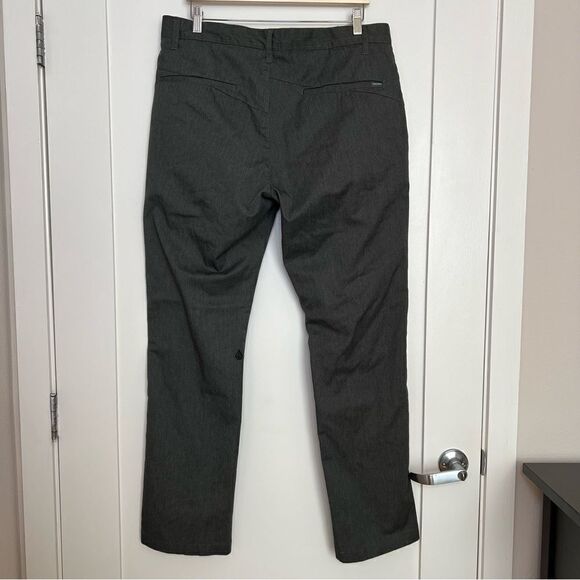 Volcom Pants Mens Size 36 Dark Gray Chino Straight Leg Flat Front Casual - Picture 5 of 16